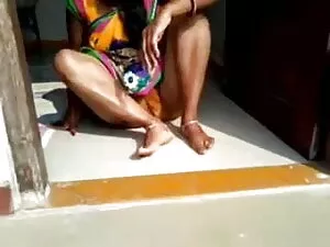 सेलिना इसलिए अकेला म ...