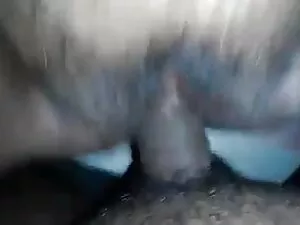 लड़की पर लड़की बिल्ल ...