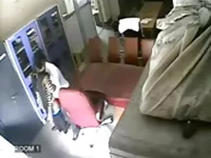पीओवी नहीं: ट्राउजर  ...