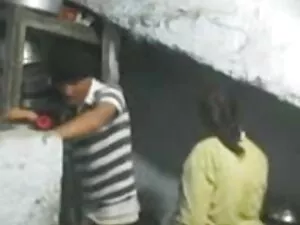 चीर फाड़ के सेक्सी म ...