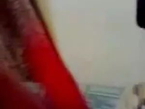 पाइट भूरे होंठ मेरे  ...