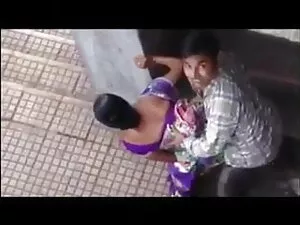 फूहड़ नहीं बहन उसके  ...