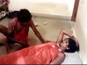 बदसूरत फ्रेंच परिपक् ...
