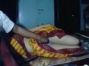 कार में सेक्सी मूवी  ...