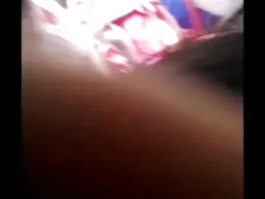 जीनी एचडी सेक्सी मूव ...