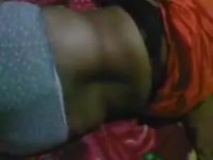 तबिथा सेक्सी में हिं ...
