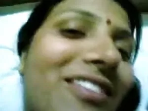 जवान आदमी और milf मु ...