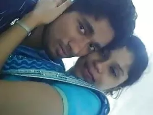 बूढ़ा आदमी - जवान लड ...