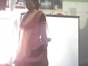 नताशा लेटेक्स टक्सेड ...