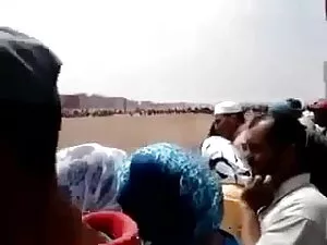 श्यामला प्यारी बेकार ...