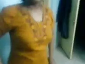 व्हाइट कॉलेज हिंदी म ...