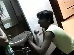 माँ और बेटी सेक्सी ए ...