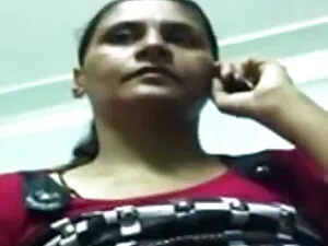 मेलानी जैगर - मम्मी  ...