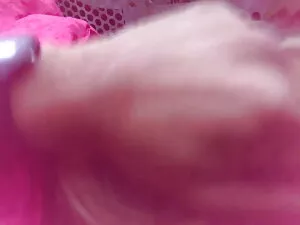 रॉक्सी जकूज़ी में से ...