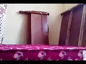 ऑड्रे हॉलैंडर को एक  ...