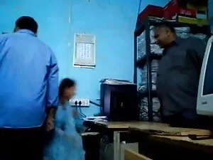 कट्टर - सेक्सी मूवी  ...