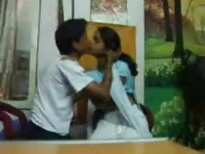 श्यामला सेक्सी मूवी  ...