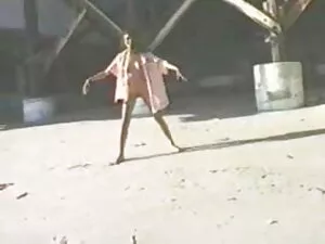 अविश्वसनीय बेट्टी को ...