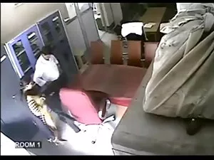 जरूरतमंद Tsubomi कठब ...